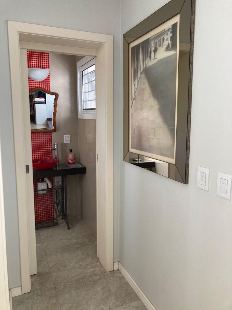 Casa com 4 quartos, 3 banheiros e 406m² à venda no bairro Sagrada Familia, Taquara