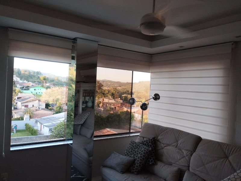 Apartamento com 3 banheiros e 77m² à venda no bairro Sagrada Familia, Taquara
