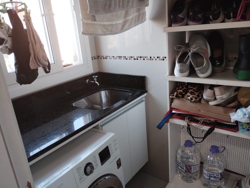 Apartamento com 3 banheiros e 77m² à venda no bairro Sagrada Familia, Taquara