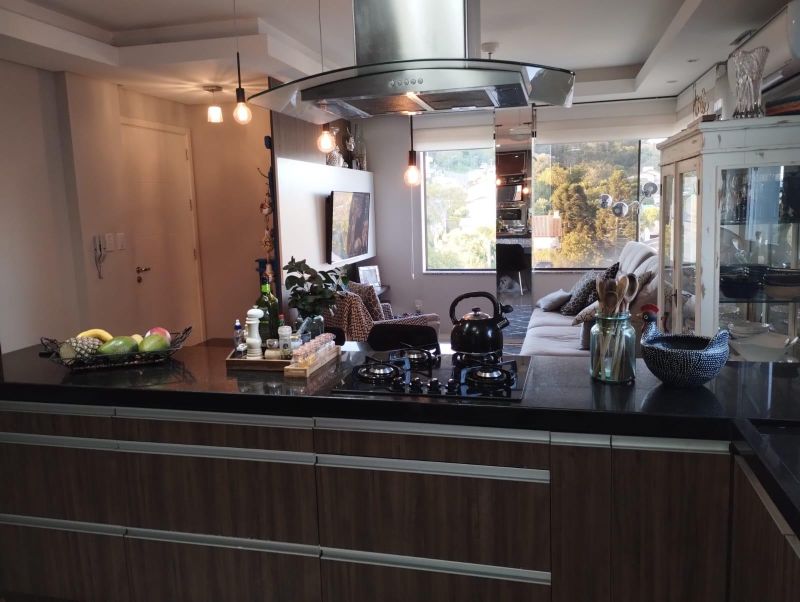 Apartamento com 3 banheiros e 77m² à venda no bairro Sagrada Familia, Taquara