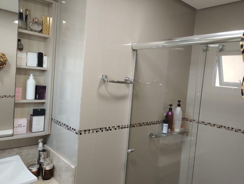 Apartamento com 3 banheiros e 77m² à venda no bairro Sagrada Familia, Taquara