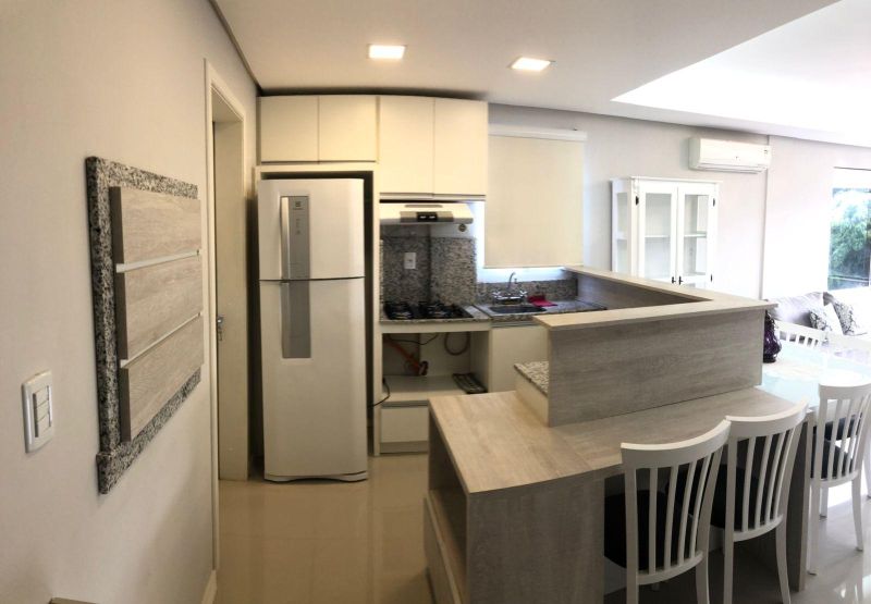 Apartamento com 3 banheiros e 88m² à venda no bairro Sagrada Familia, Taquara