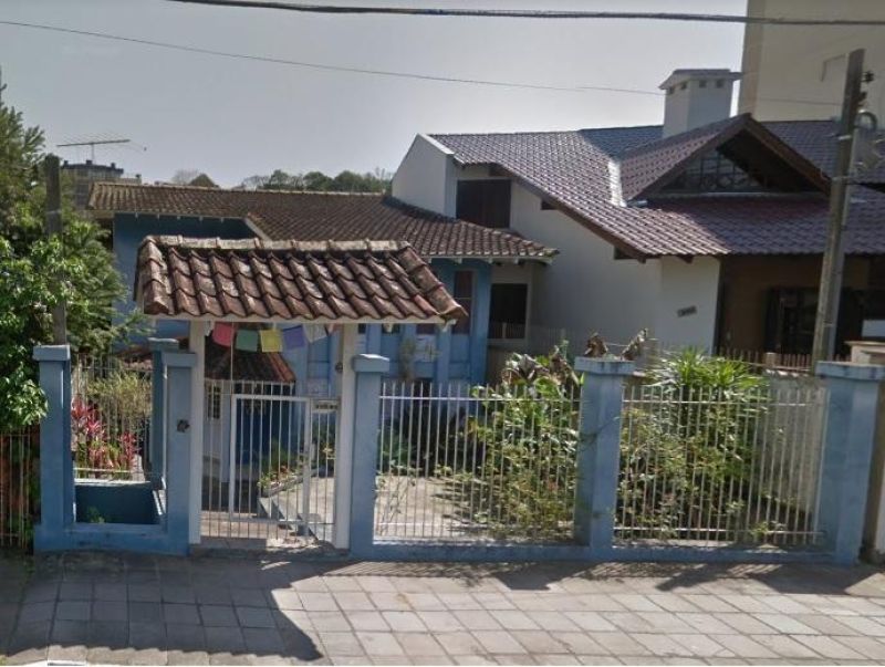 Casa com 2 quartos e 4 banheiros à venda no bairro Sagrada Familia, Taquara