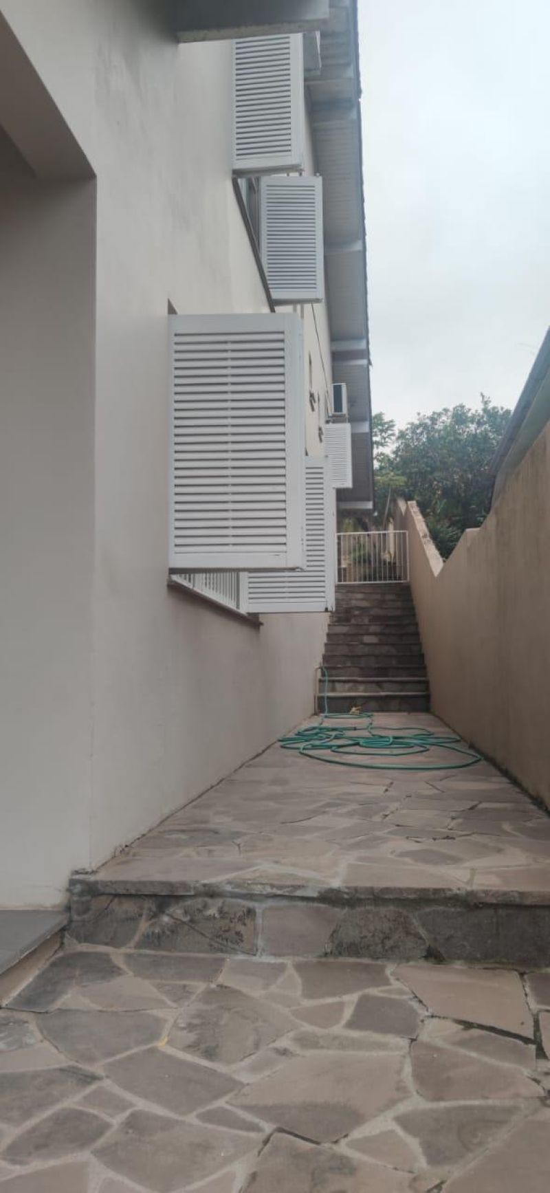 Casa com 3 quartos, 3 banheiros e 310m² à venda no bairro Sagrada Familia, Taquara