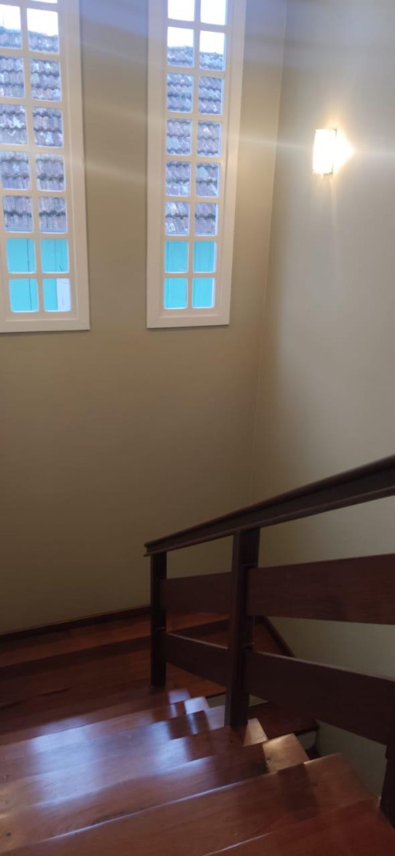 Casa com 3 quartos, 3 banheiros e 310m² à venda no bairro Sagrada Familia, Taquara