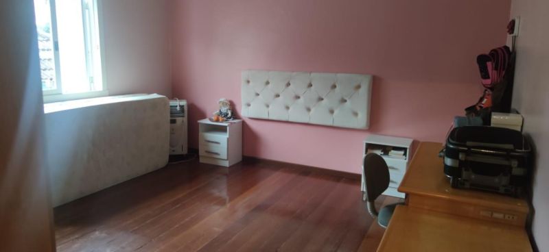 Casa com 3 quartos, 3 banheiros e 310m² à venda no bairro Sagrada Familia, Taquara