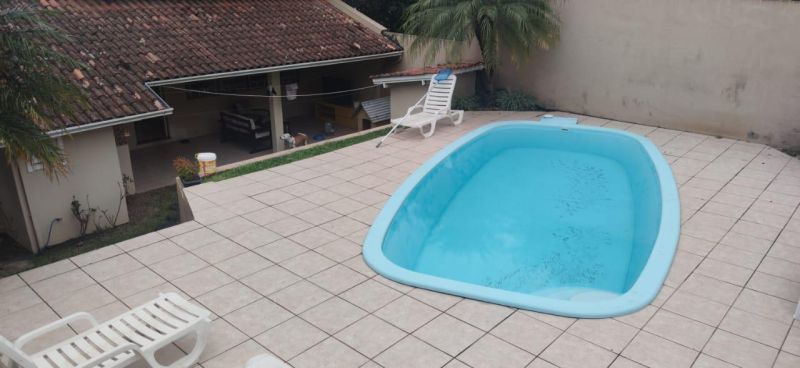 Casa com 3 quartos, 3 banheiros e 310m² à venda no bairro Sagrada Familia, Taquara