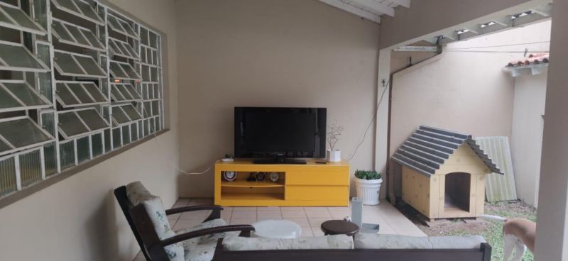 Casa com 3 quartos, 3 banheiros e 310m² à venda no bairro Sagrada Familia, Taquara