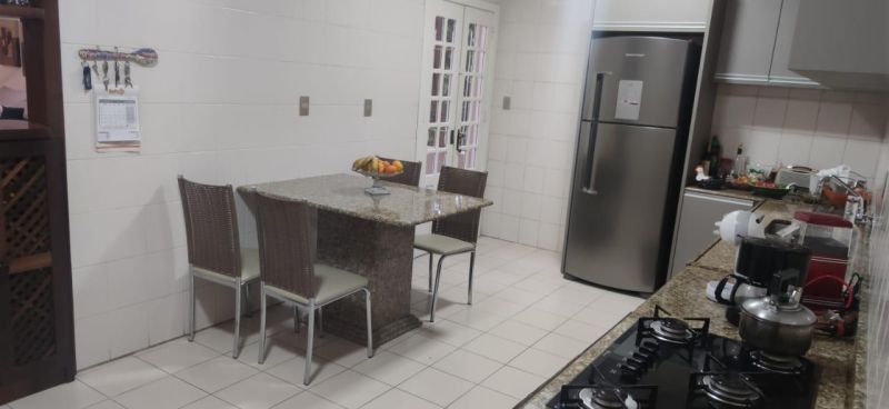 Casa com 3 quartos, 3 banheiros e 310m² à venda no bairro Sagrada Familia, Taquara
