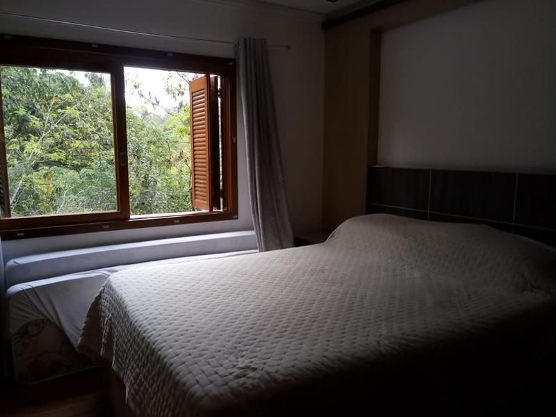 Apartamento com 3 quartos, 3 banheiros e 170m² à venda no bairro Sagrada Familia, Taquara