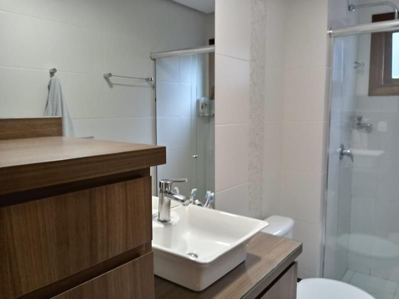 Apartamento com 3 quartos, 3 banheiros e 170m² à venda no bairro Sagrada Familia, Taquara
