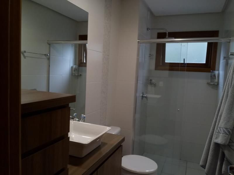 Apartamento com 3 quartos, 3 banheiros e 170m² à venda no bairro Sagrada Familia, Taquara