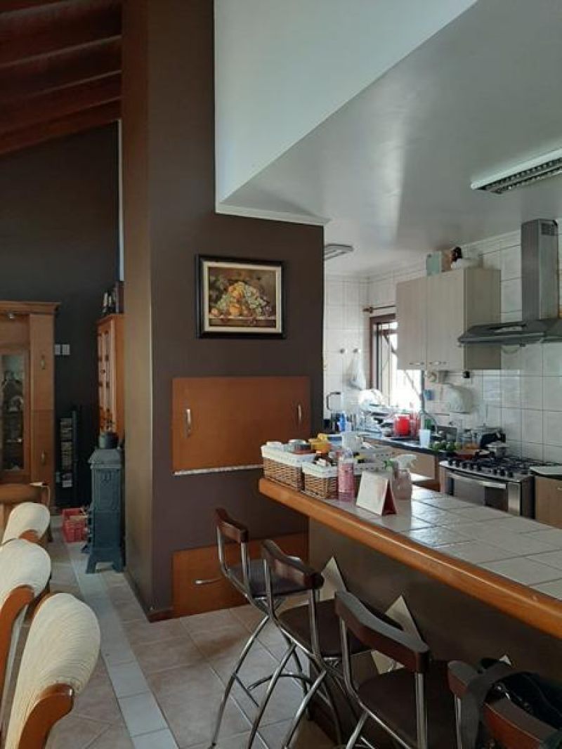 Casa com 3 quartos, 3 banheiros e 207m² à venda no bairro Sagrada Familia, Taquara