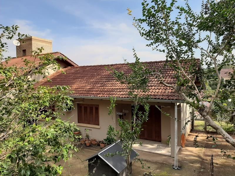 Casa com 3 quartos, 3 banheiros e 207m² à venda no bairro Sagrada Familia, Taquara