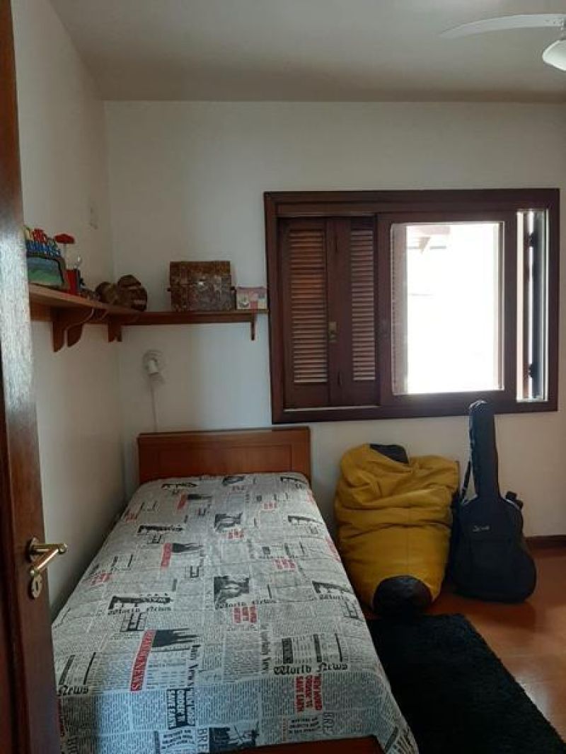 Casa com 3 quartos, 3 banheiros e 207m² à venda no bairro Sagrada Familia, Taquara