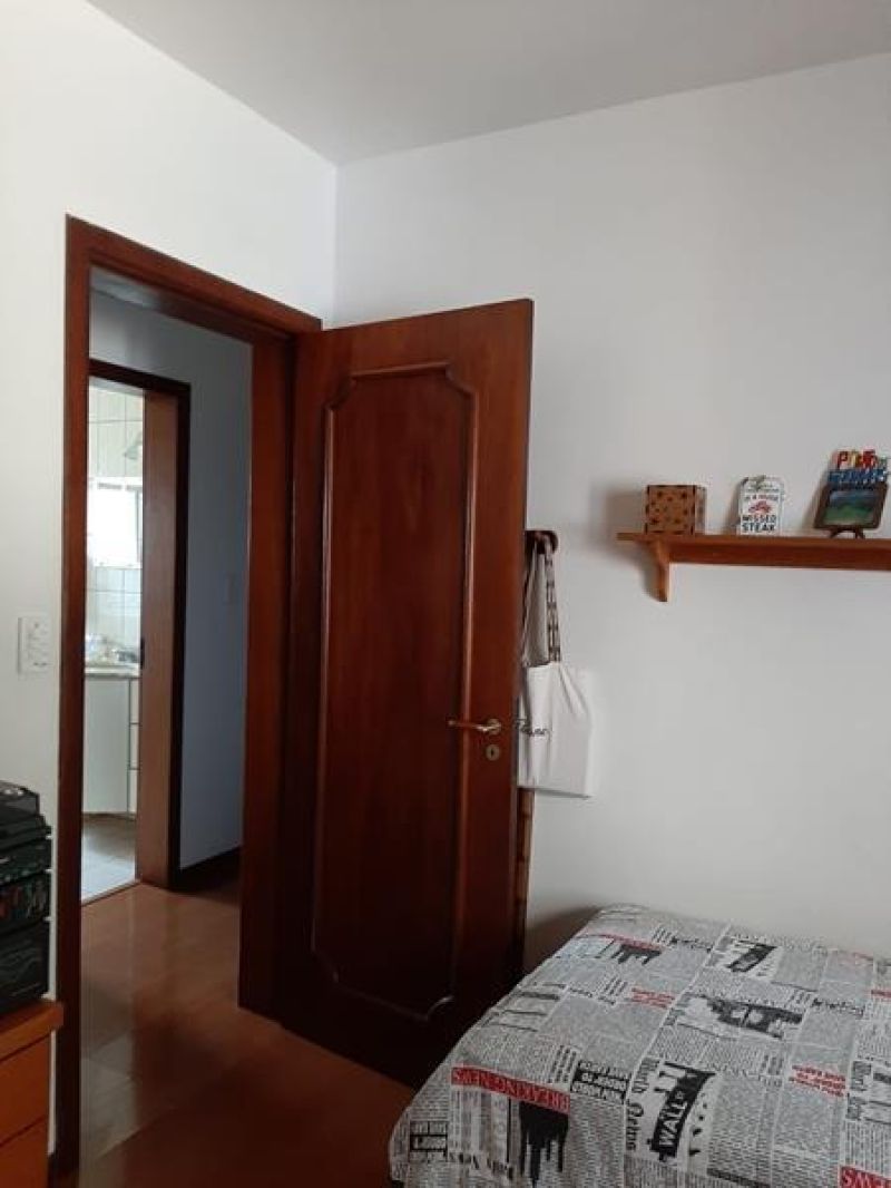 Casa com 3 quartos, 3 banheiros e 207m² à venda no bairro Sagrada Familia, Taquara