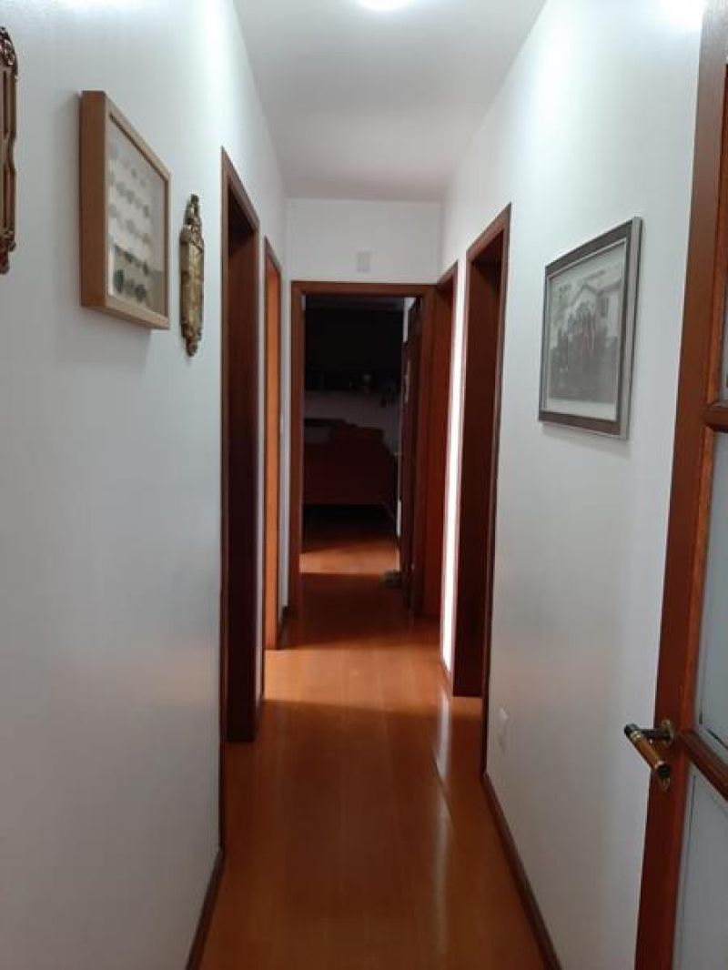 Casa com 3 quartos, 3 banheiros e 207m² à venda no bairro Sagrada Familia, Taquara