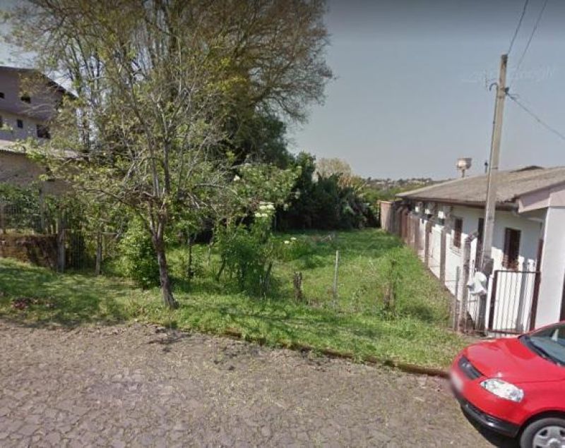 Terreno à venda no bairro Sagrada Familia, Taquara