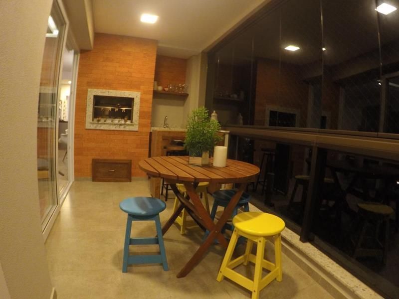 Apartamento com 2 banheiros e 155m² à venda no bairro Sagrada Familia, Taquara