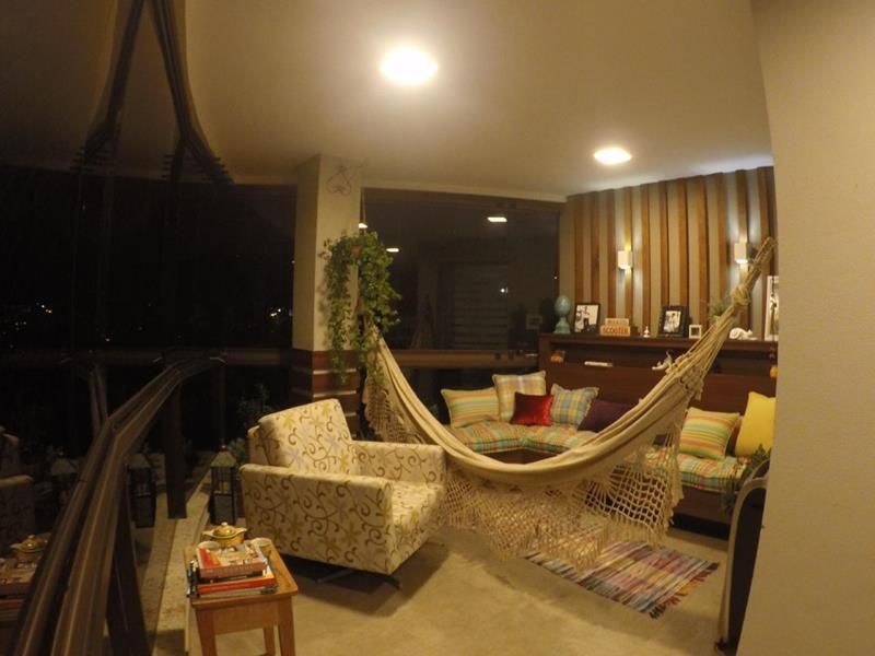 Apartamento com 2 banheiros e 155m² à venda no bairro Sagrada Familia, Taquara