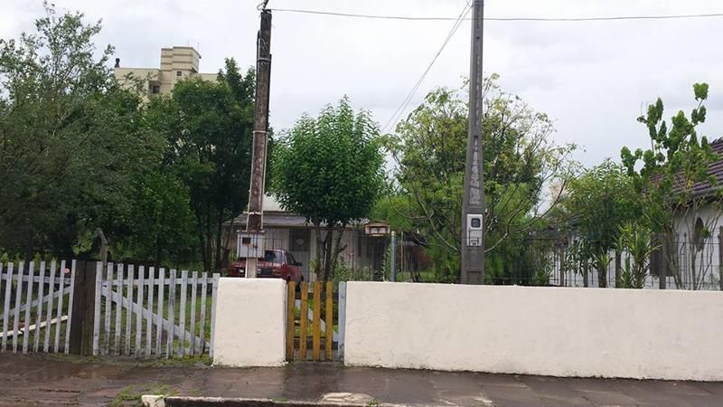 Casa com 2 quartos, 1 banheiro e 70m² à venda no bairro Sagrada Familia, Taquara