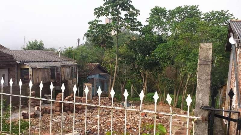 Terreno à venda no bairro Sagrada Familia, Taquara