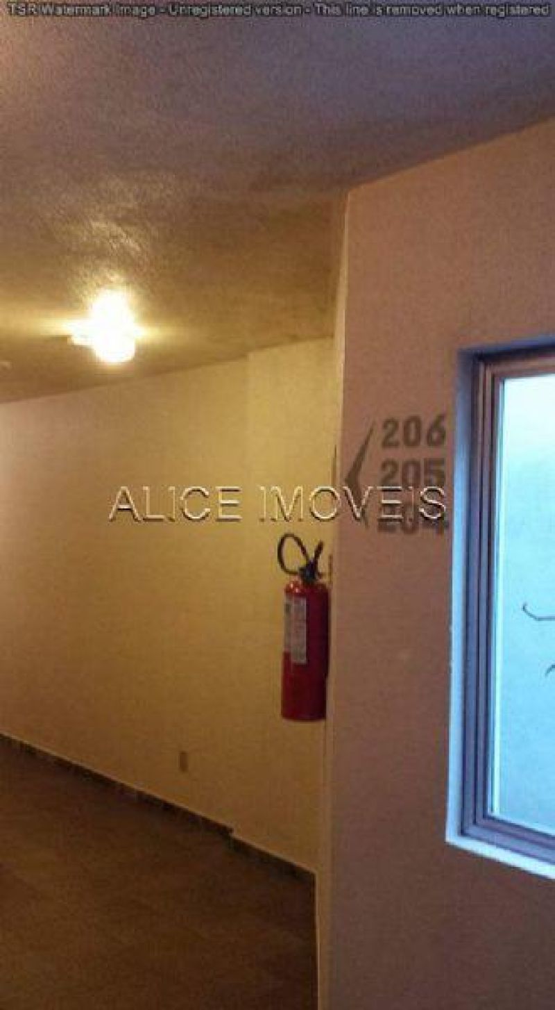 Sala com 1 banheiro e 35m² à venda no bairro Sagrada Familia, Taquara