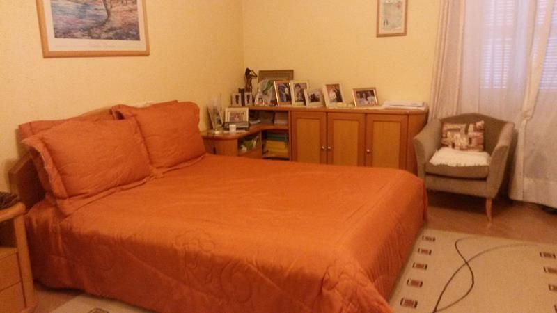Casa com 2 quartos, 2 banheiros e 380m² à venda no bairro Sagrada Familia, Taquara