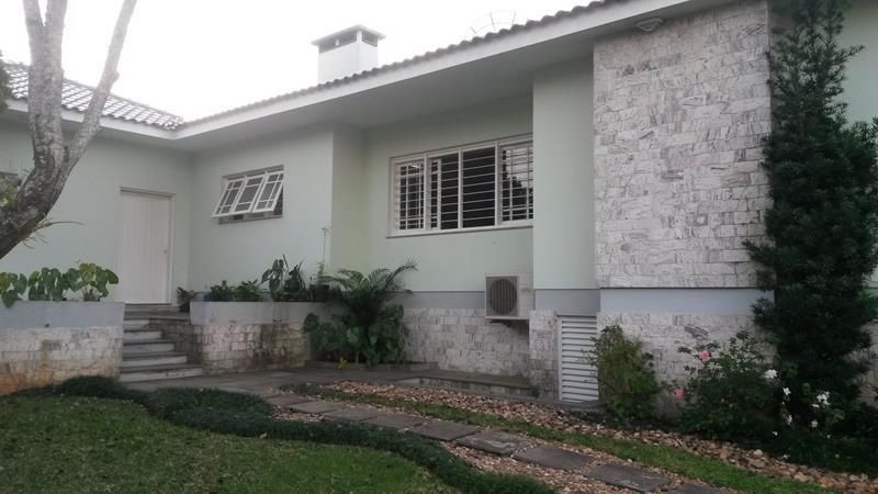 Casa com 2 quartos, 2 banheiros e 380m² à venda no bairro Sagrada Familia, Taquara