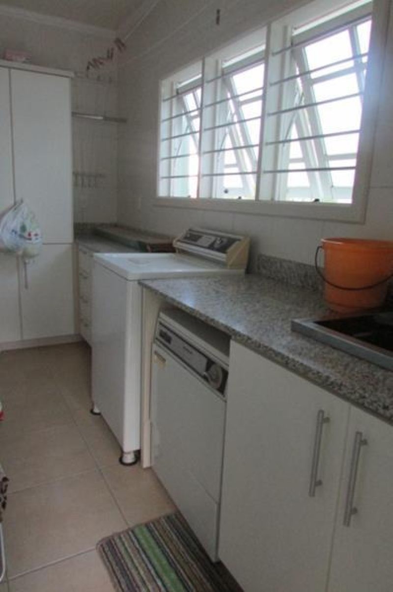 Casa com 2 quartos, 2 banheiros e 380m² à venda no bairro Sagrada Familia, Taquara