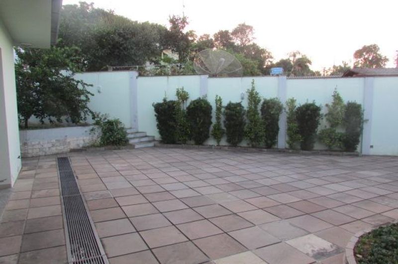 Casa com 2 quartos, 2 banheiros e 380m² à venda no bairro Sagrada Familia, Taquara