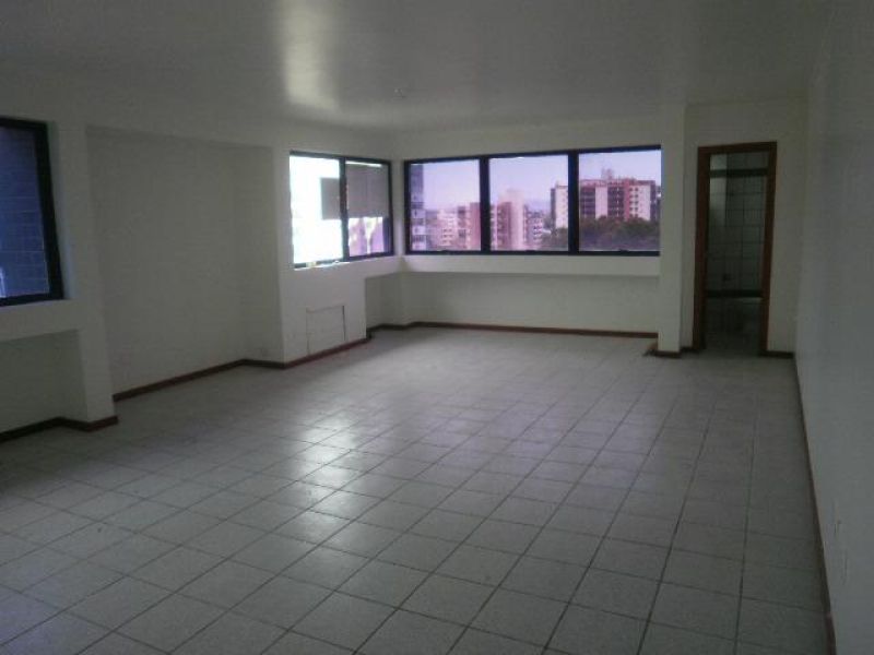 Sala com 1 banheiro e 54m² à venda no bairro Sagrada Familia, Taquara
