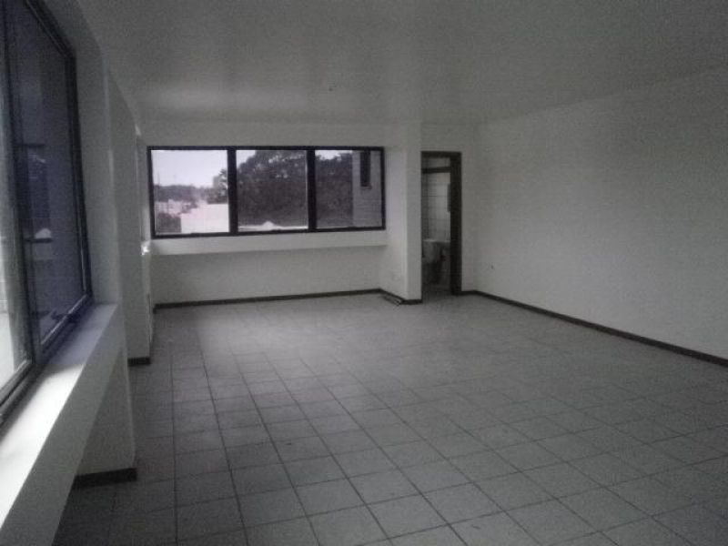 Sala com 1 banheiro e 54m² à venda no bairro Sagrada Familia, Taquara
