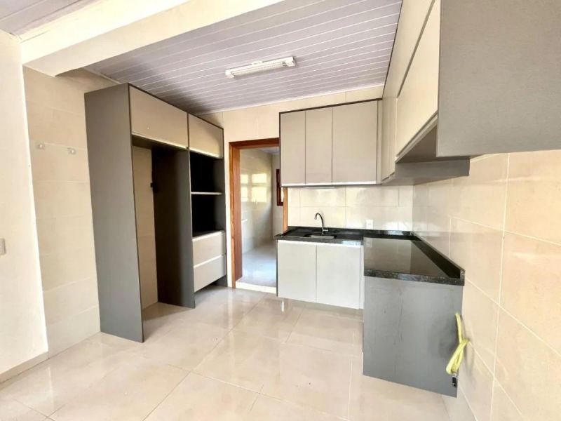 Casa - 12 de Novembro, 15 de Junho