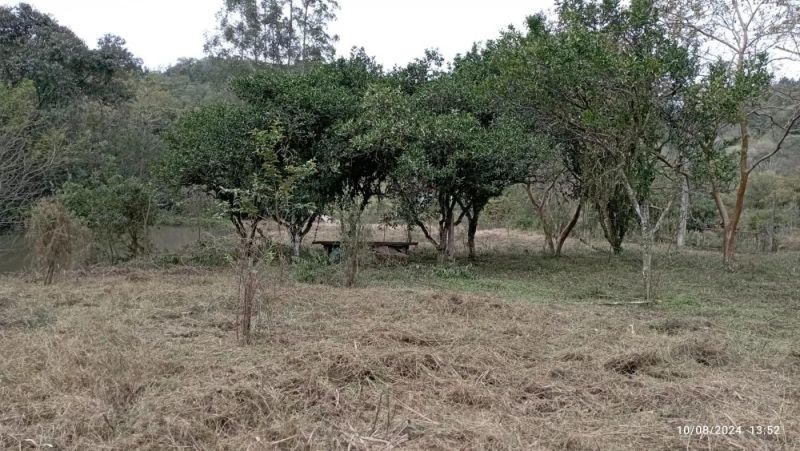 Sítio à venda no bairro Santa Rosa, Taquara
