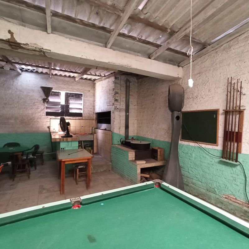 Casa com 4 quartos, 4 banheiros e 100m² à venda no bairro Santa Rosa, Taquara