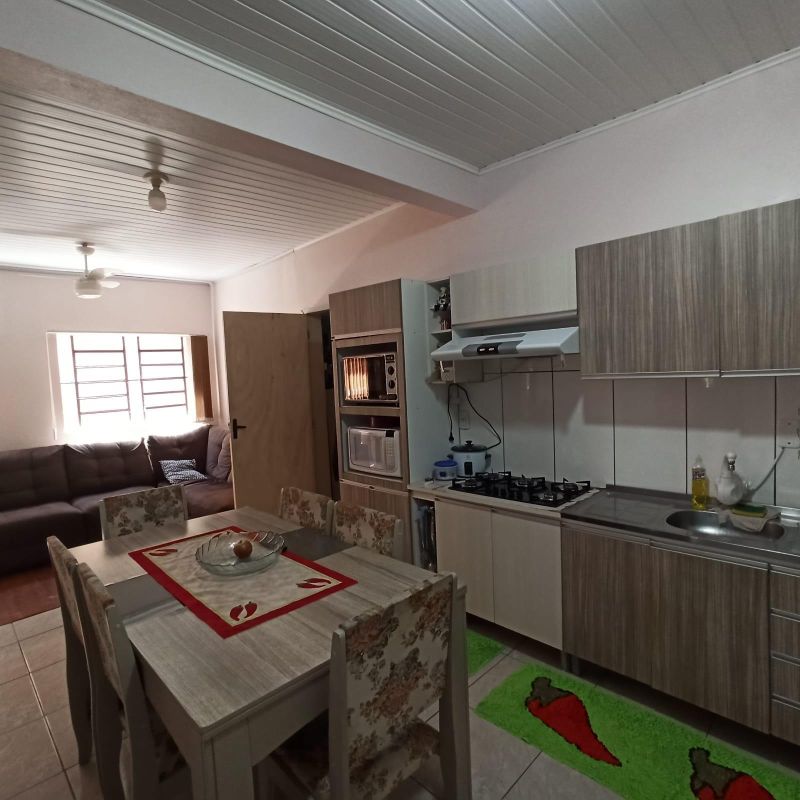 Casa com 4 quartos, 4 banheiros e 100m² à venda no bairro Santa Rosa, Taquara