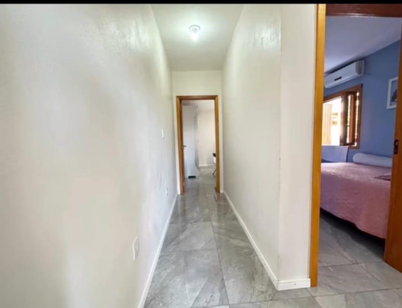 Casa com 3 quartos, 3 banheiros e 159m² à venda no bairro Santa Rosa, Taquara