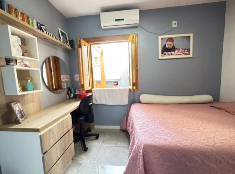Casa com 3 quartos, 3 banheiros e 159m² à venda no bairro Santa Rosa, Taquara