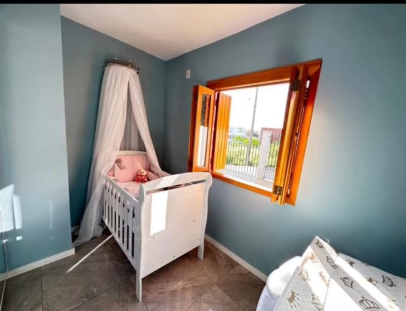 Casa com 3 quartos, 3 banheiros e 159m² à venda no bairro Santa Rosa, Taquara