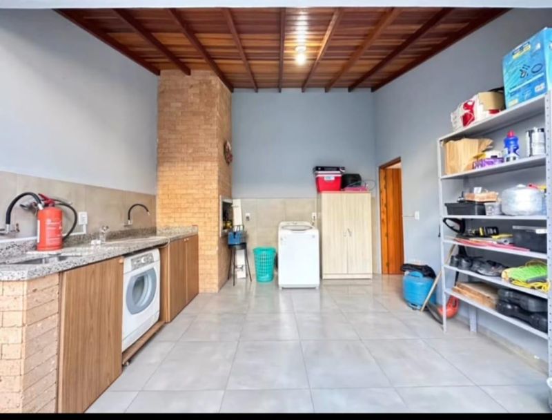 Casa com 3 quartos, 3 banheiros e 159m² à venda no bairro Santa Rosa, Taquara