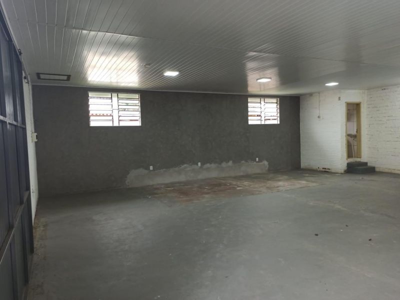 Prédio à venda no bairro Santa Rosa, Taquara