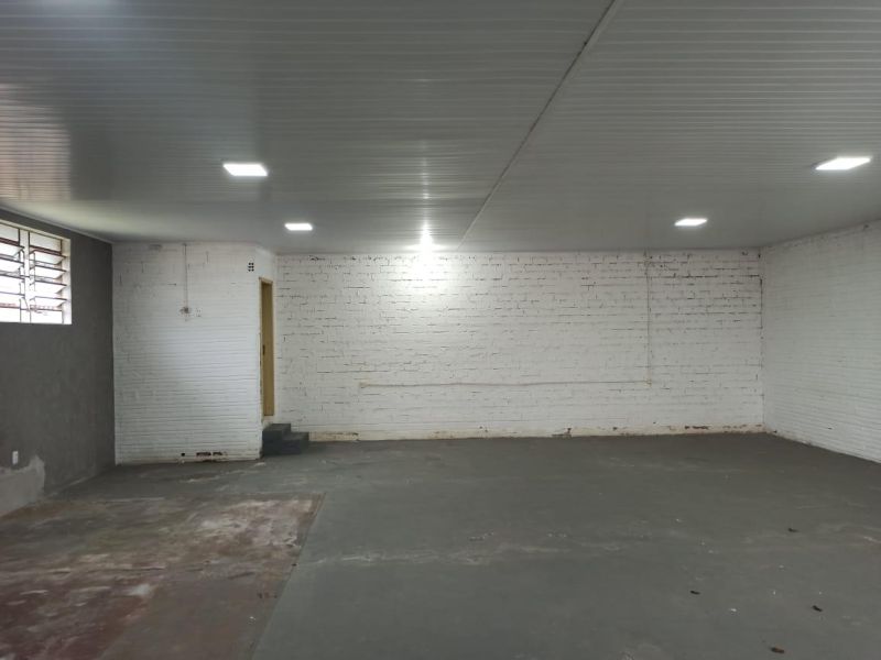 Prédio à venda no bairro Santa Rosa, Taquara