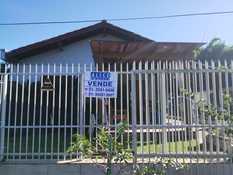 Casa com 2 quartos, 2 banheiros e 175m² à venda no bairro Santa Rosa, Taquara