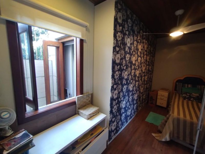 Casa com 2 quartos, 2 banheiros e 175m² à venda no bairro Santa Rosa, Taquara