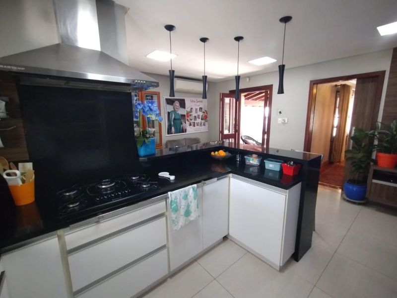 Casa com 2 quartos, 2 banheiros e 175m² à venda no bairro Santa Rosa, Taquara