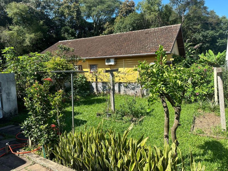 Casa com 3 quartos, 2 banheiros e 157m² à venda no bairro Santa Rosa, Taquara