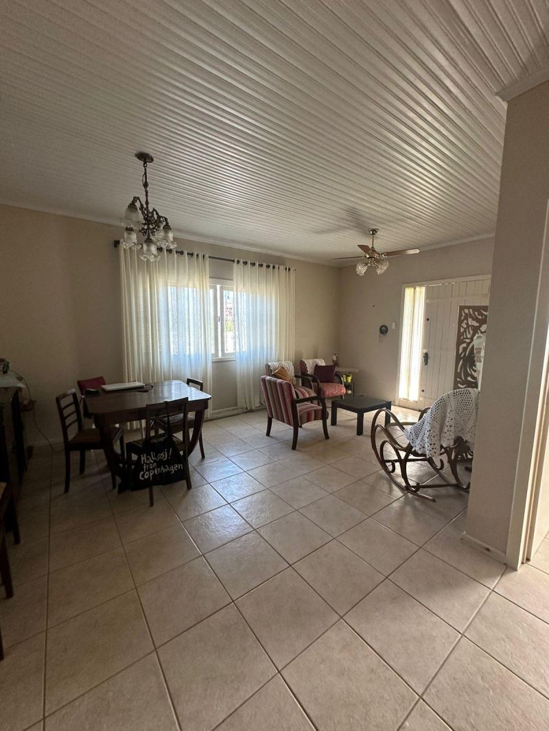 Casa com 3 quartos, 2 banheiros e 157m² à venda no bairro Santa Rosa, Taquara