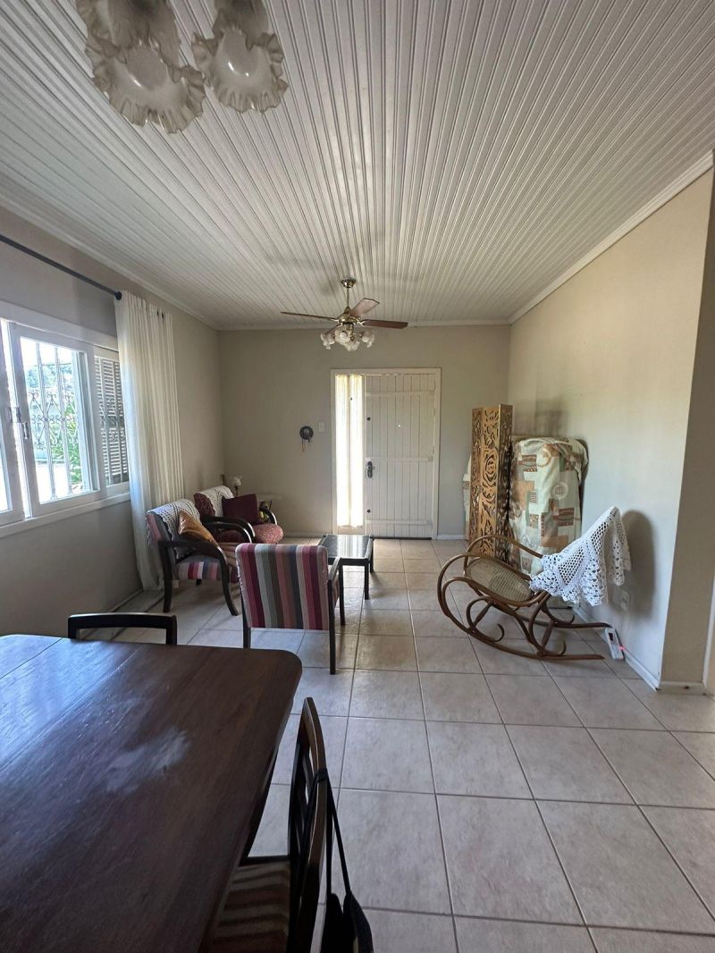 Casa com 3 quartos, 2 banheiros e 157m² à venda no bairro Santa Rosa, Taquara