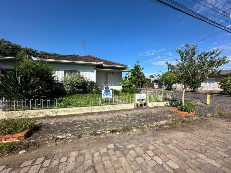 Casa com 3 quartos, 2 banheiros e 157m² à venda no bairro Santa Rosa, Taquara